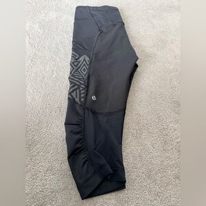 Lululemon Black Leggings with Geometric Pattern